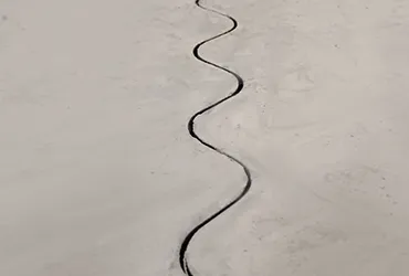 Dilataciones de suelo para naves y almacenes – clave para pavimentos duraderos